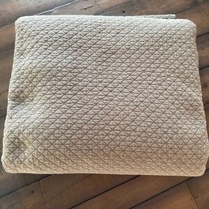 Restoration hardware king size coverlet